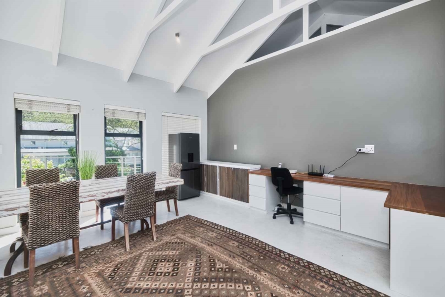 4 Bedroom Property for Sale in Fernkloof Estate Western Cape